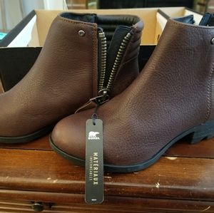 Sorel Brown Leather Boots size 7